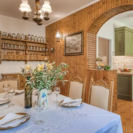 Apartment Valy By Interhome